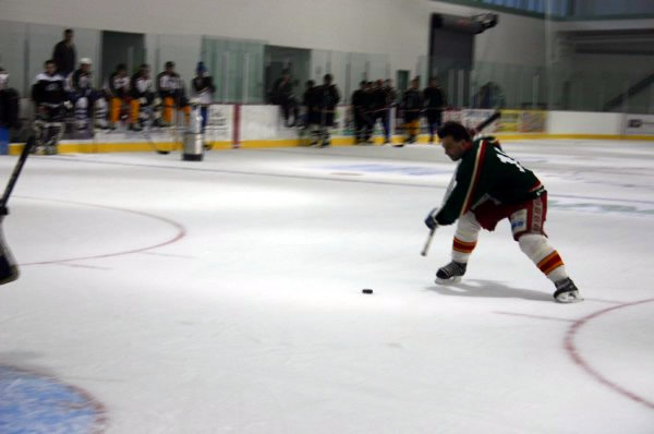 Steve McSwain thrilled the crowd with a spectacular move in the shootout. 